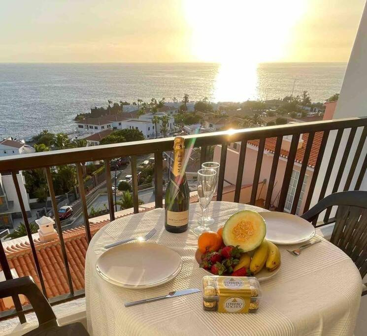 Sunset Seaview La Arena Apartment ปัวร์โตเดซานตีอาโก ภายนอก รูปภาพ